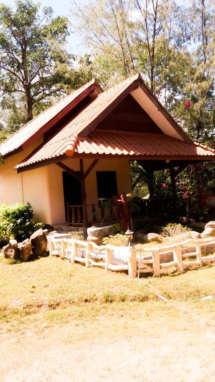 Buritara Resort, Phangan Island Чалоклум Екстериор снимка