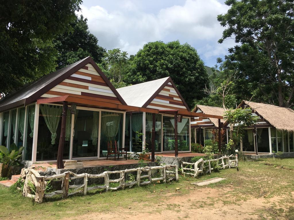 Buritara Resort, Phangan Island Чалоклум Екстериор снимка