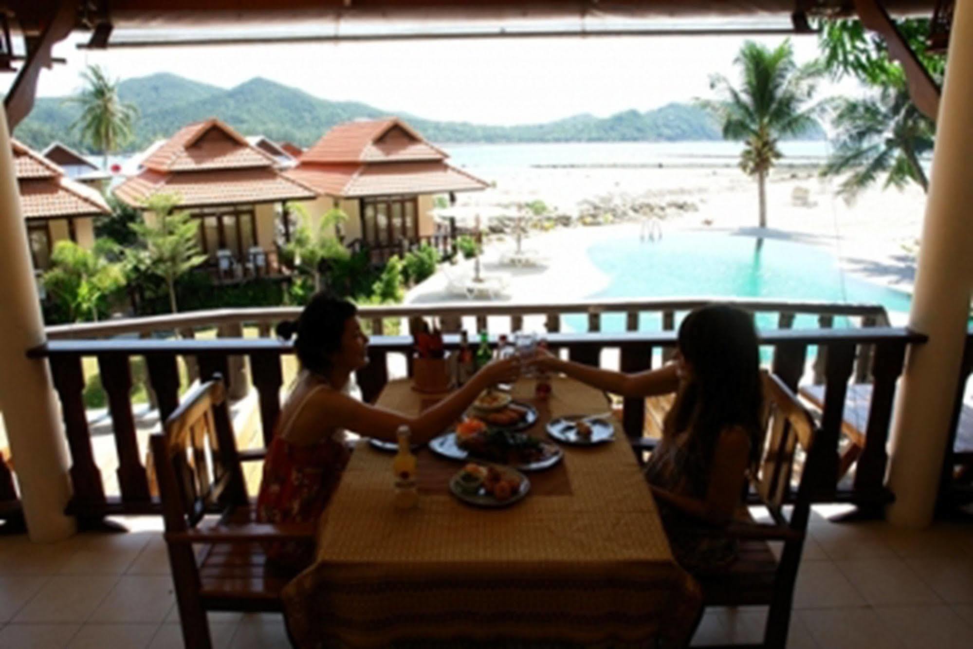 Buritara Resort, Phangan Island Чалоклум Екстериор снимка