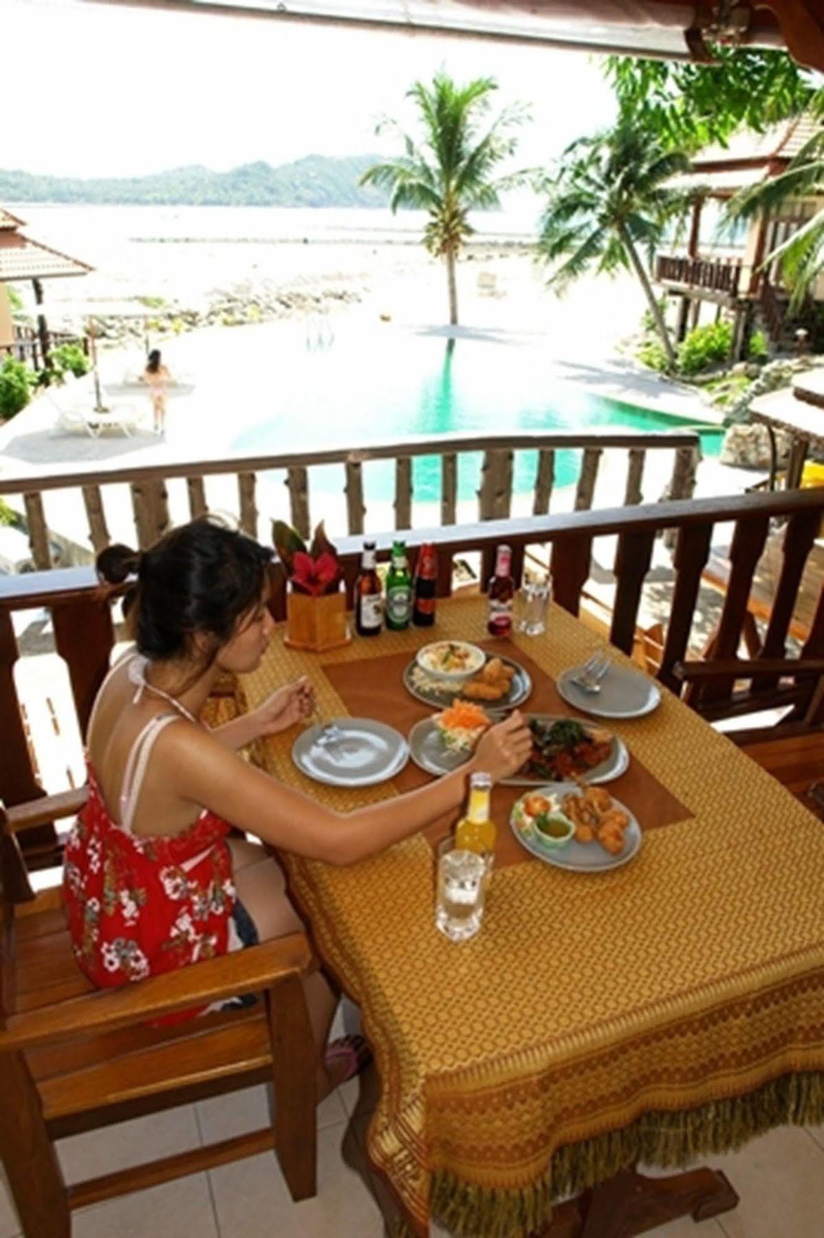 Buritara Resort, Phangan Island Чалоклум Екстериор снимка