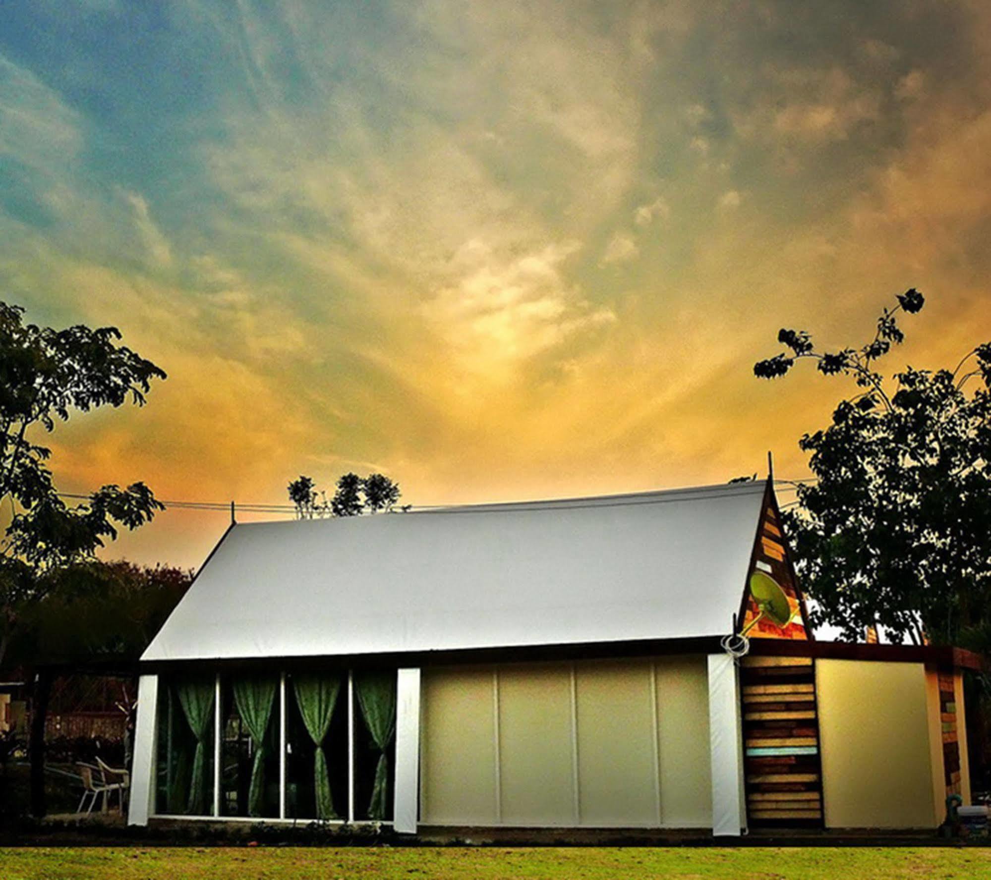 Buritara Resort, Phangan Island Чалоклум Екстериор снимка