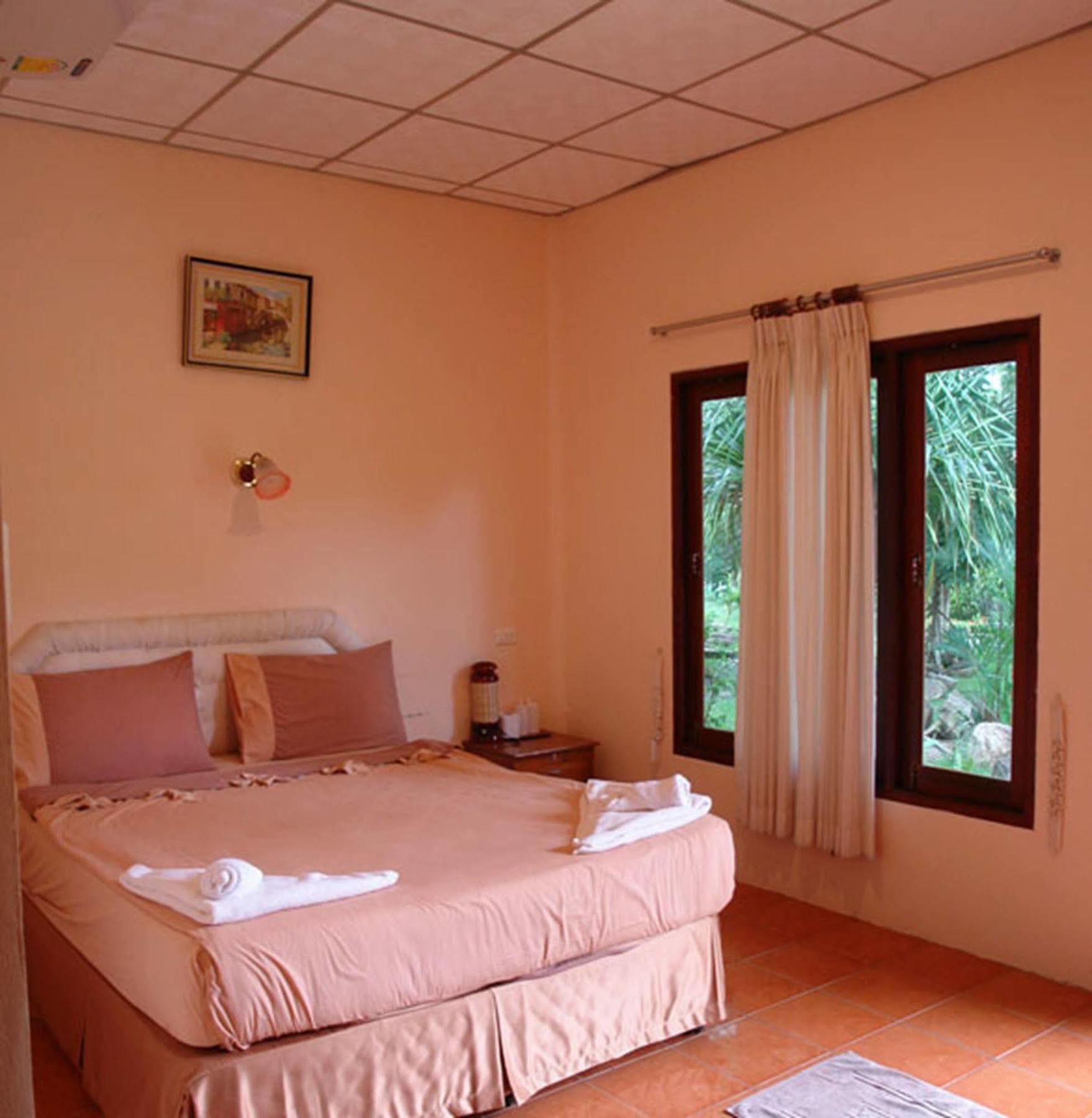 Buritara Resort, Phangan Island Чалоклум Екстериор снимка